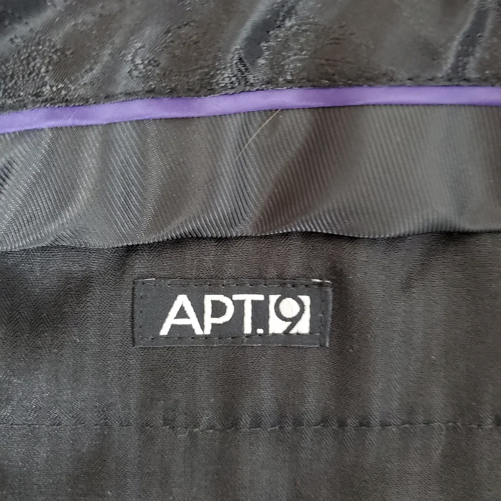 Apt. 9 pre owned
